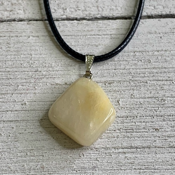 Natural Yellow Calcite Crystal Pendant Necklace Adjustable Cord Chain 20" - Picture 2 of 7